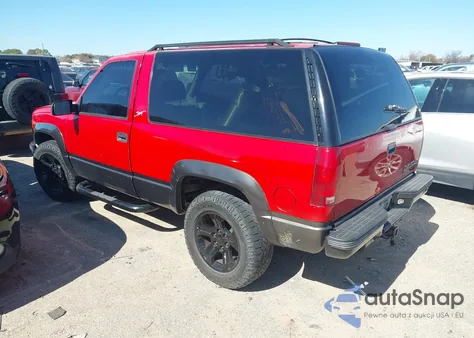 1995 Chevrolet Tahoe K1500 z USA, uszkodzony, nr VIN 1GNEK18K0SJ310259